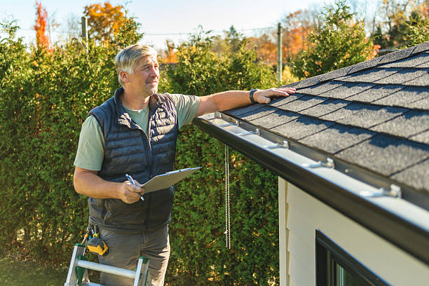 Professional Roofing technician working in Fayette, MS